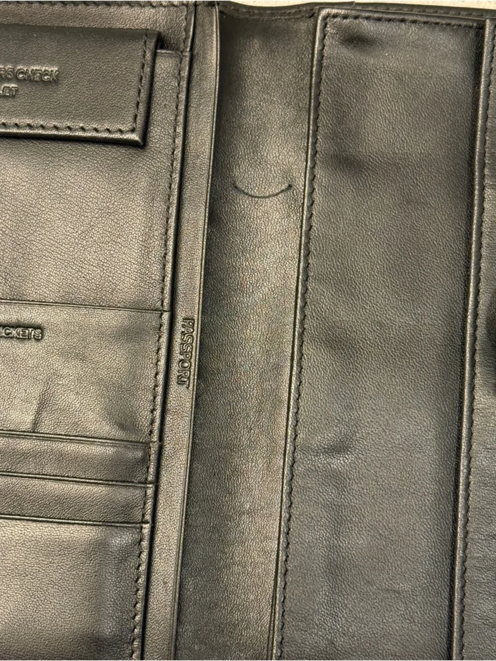 Men’s Black Genuine Leather Bi-fold Wallet